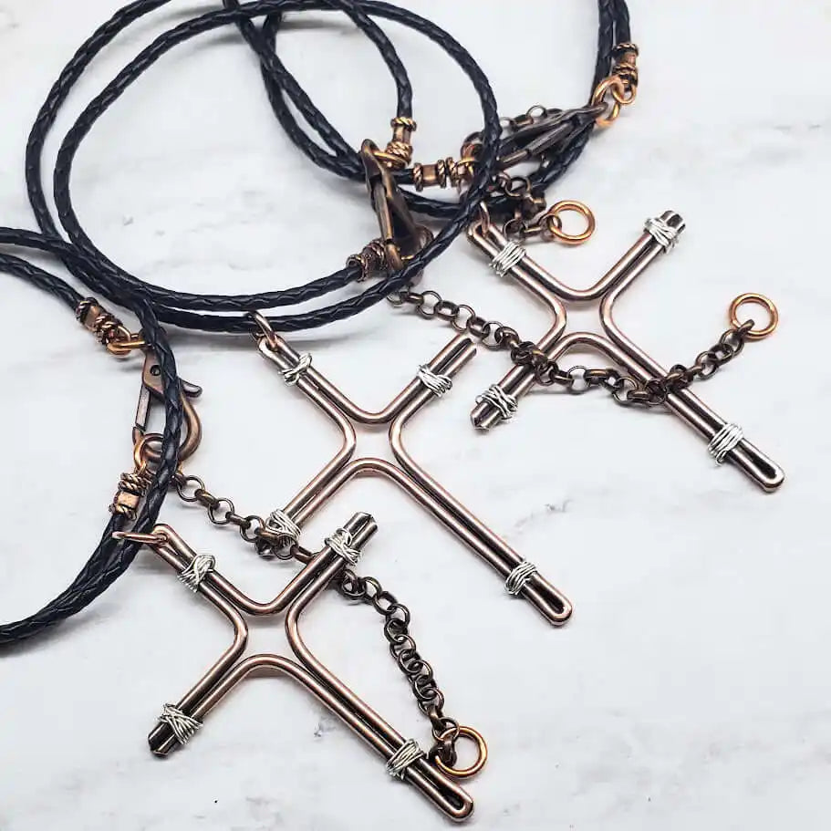 Timeless Appeal of the Cross Necklace