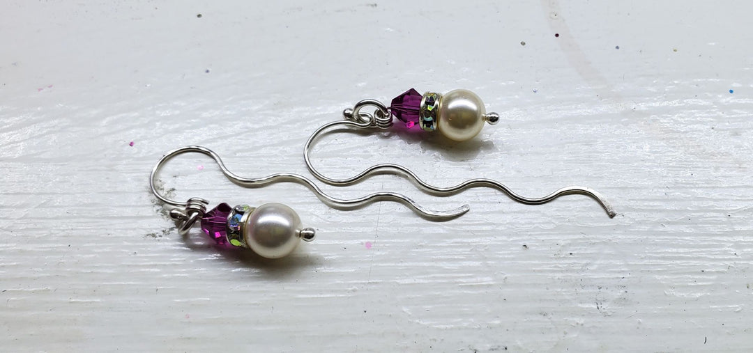 Ergonomic Crystal Pearl Wavy Ear Threaders - Earrings - Alexa Martha Designs   