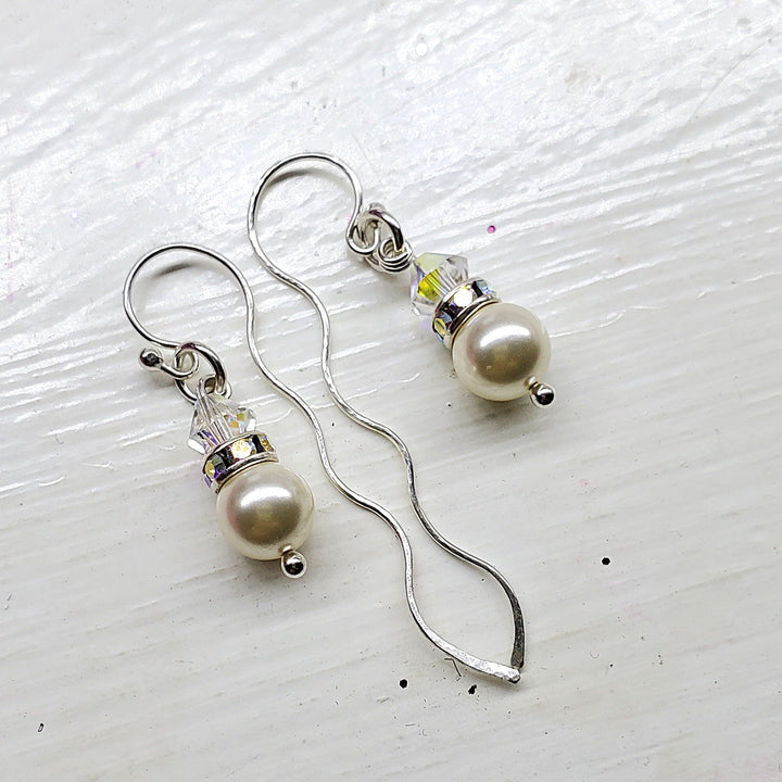 Ergonomic Crystal Pearl Wavy Ear Threaders - Earrings - Alexa Martha Designs   