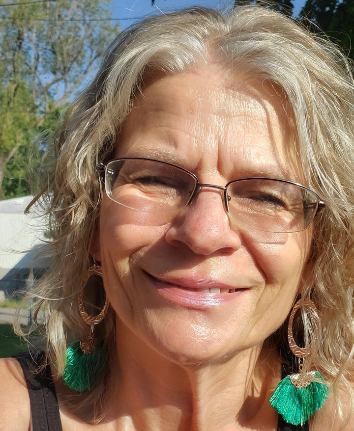 AMD1177 Handmade Rayon Silk Filigree Silk Fan TasselJewelryEarrings$ 55.00Alexa Martha Designs