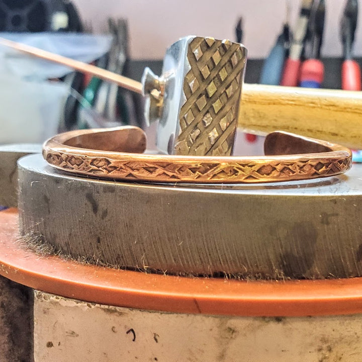 AMD1289-3Handmade 2 ounce 6 Gauge Copper Hammered BIGGA BangleJewelryBracelet$ 52.00Alexa Martha Designs