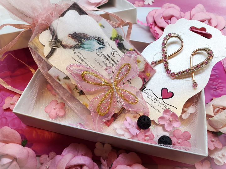 AMDS007Handmade Ergonomic Earrings from Past Glam Subscription BoxJewelryEarrings$ 77.00Alexa Martha Designs