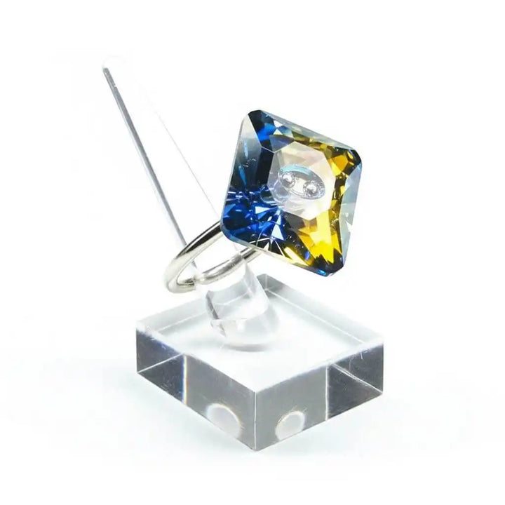 As Seen on Maisie William Super Sparkly Crystal Bling Ring featuring a colorful Swarovski crystal.
