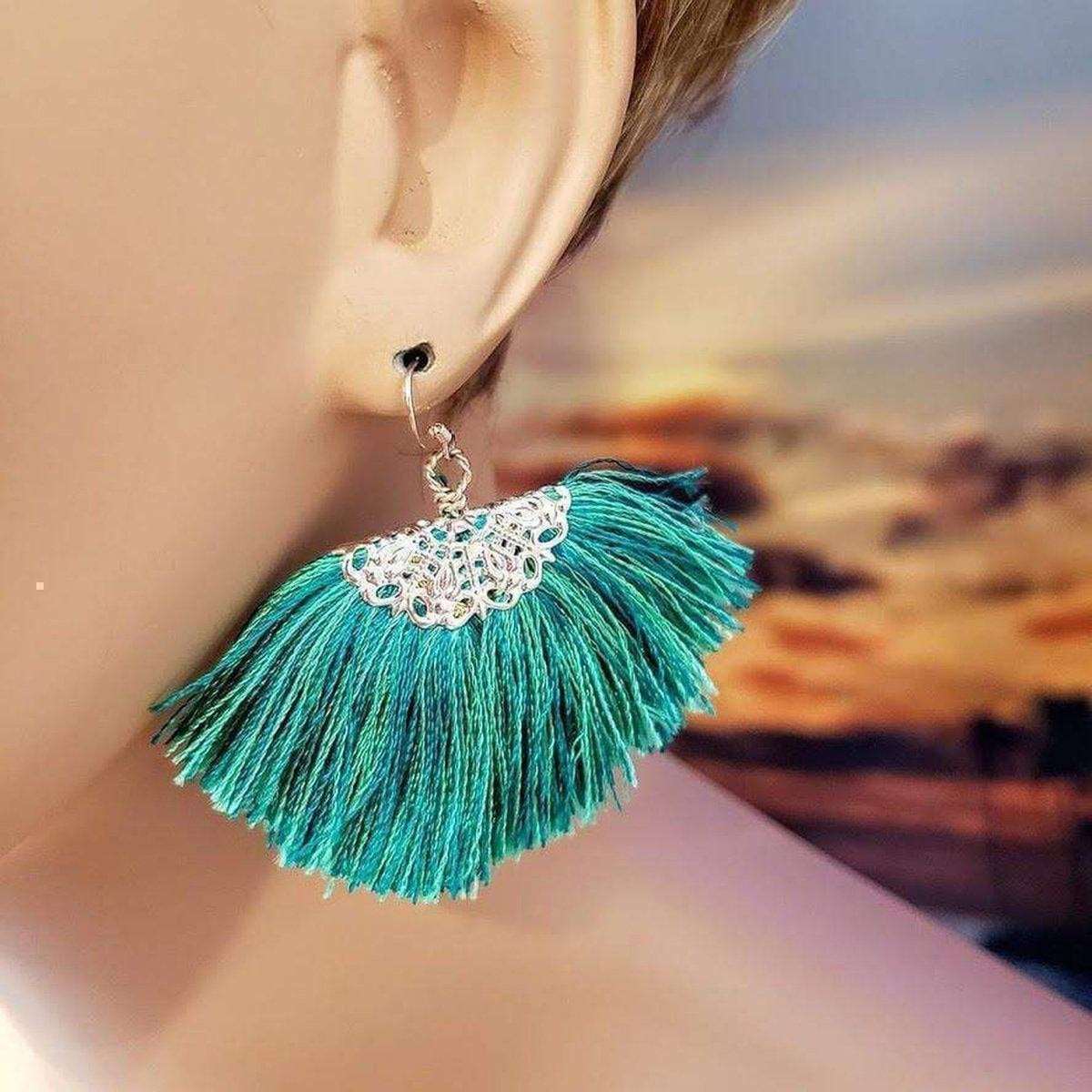 Update more than 182 silk earrings designs latest