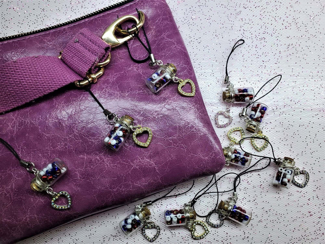 AMD1282Handmade Patriotic Phone Charm - Red White Blue and SilverJewelryCharm$ 22.00Alexa Martha Designs